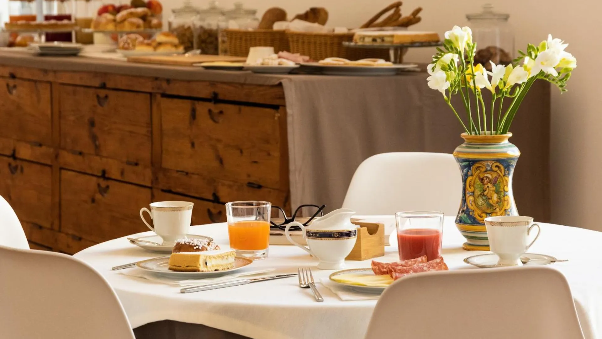 Divisi Suites & Spa Palermo 2*,  Italia